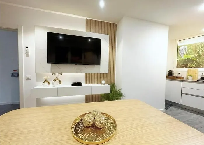 Διαμέρισμα Alegria 79 - Fabulous 3 Bedroom House *